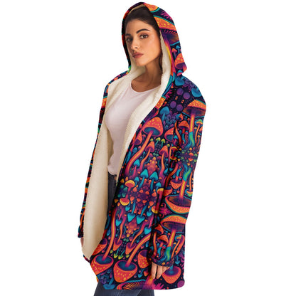 Magic Mushroom Micro-Fleece Cloak – Enchanting Psychedelic Hooded Blanket for Ultimate Comfort (AOP)